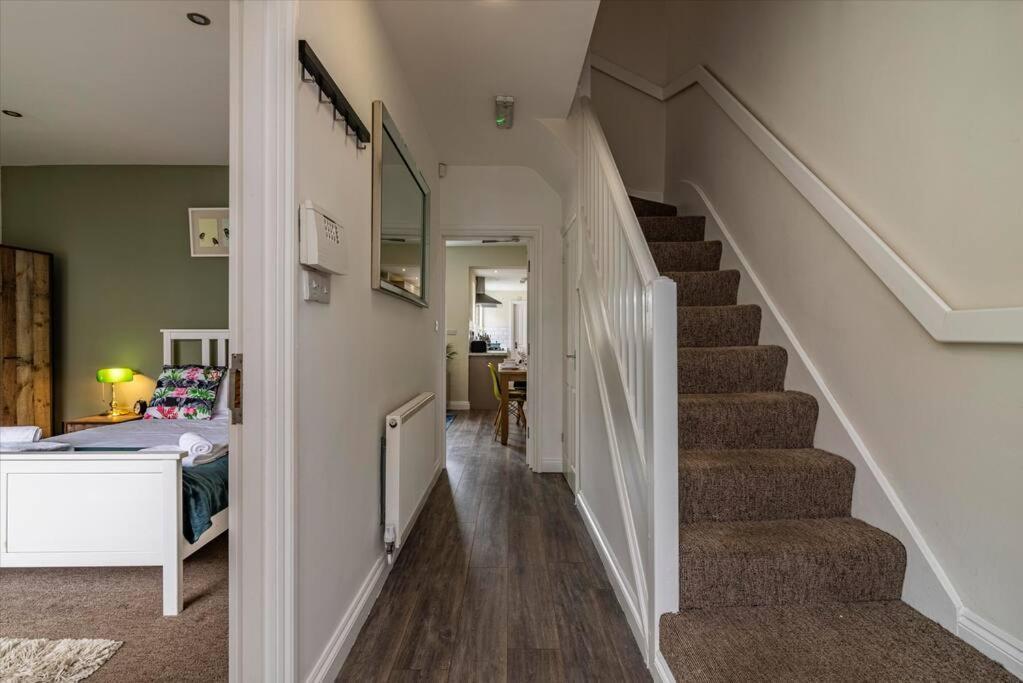 Dovecote House Beeston Private Parking 15Mins From Nottingham City Centre Close To Qmc Hospital Luaran gambar